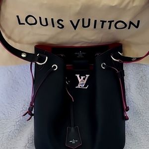 Louis Vuitton Calfskin Lockme Bucket Black
